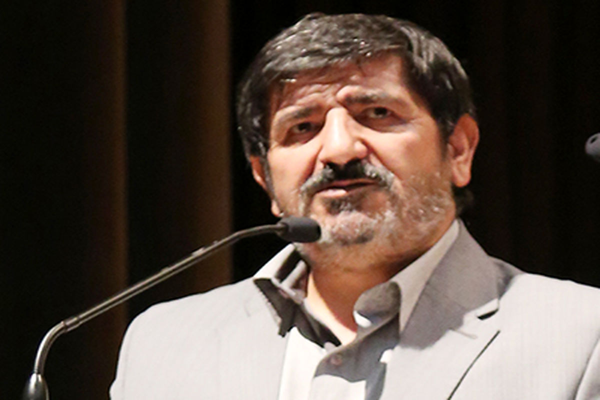 خبرنگاران برای عضویت در خانه مطبوعات استان اقدام نمایند