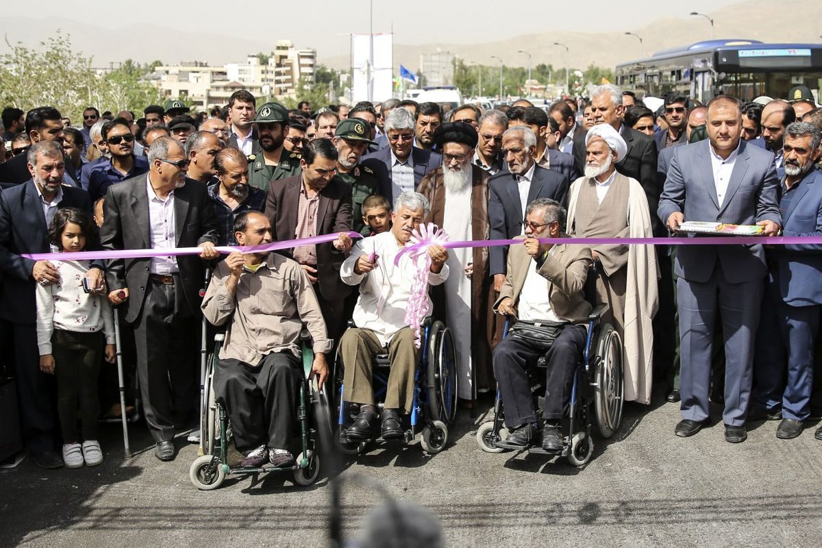 فاز دوم بزرگراه و تونل‌های کوهسار مهدی (عج) در شیراز افتتاح شد