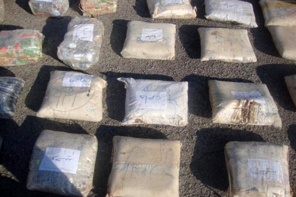 کشف بیش از ۱۹۰کیلو مواد افیونی در عملیات مشترک پلیس اصفهان و فارس