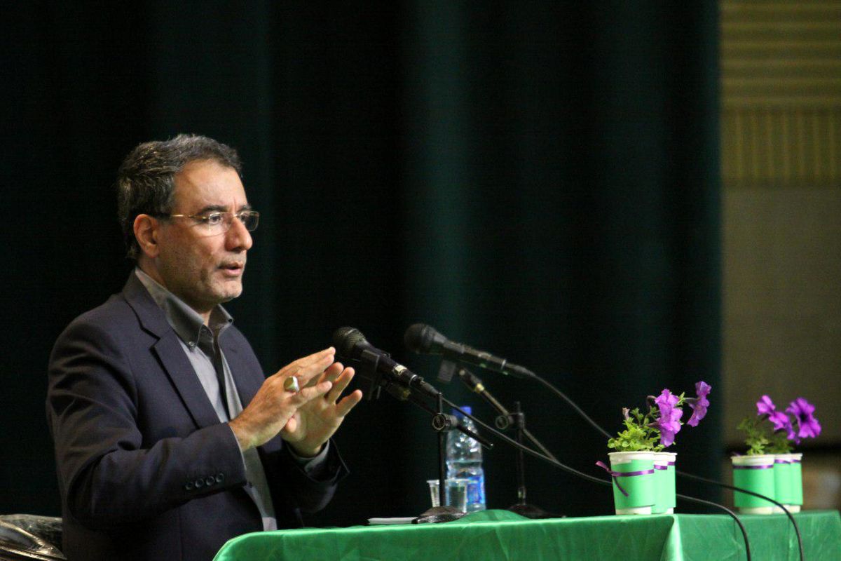 دولت، دانشگاه ها را به مسیر عقلانیت بازگرداند