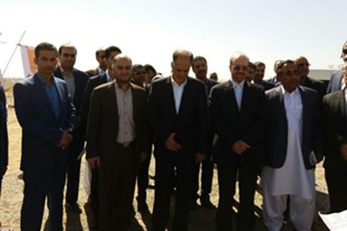 کلنگ‌پروژه نیروگاه ۵۴۰ مگاواتی افق زاهدان زده شد