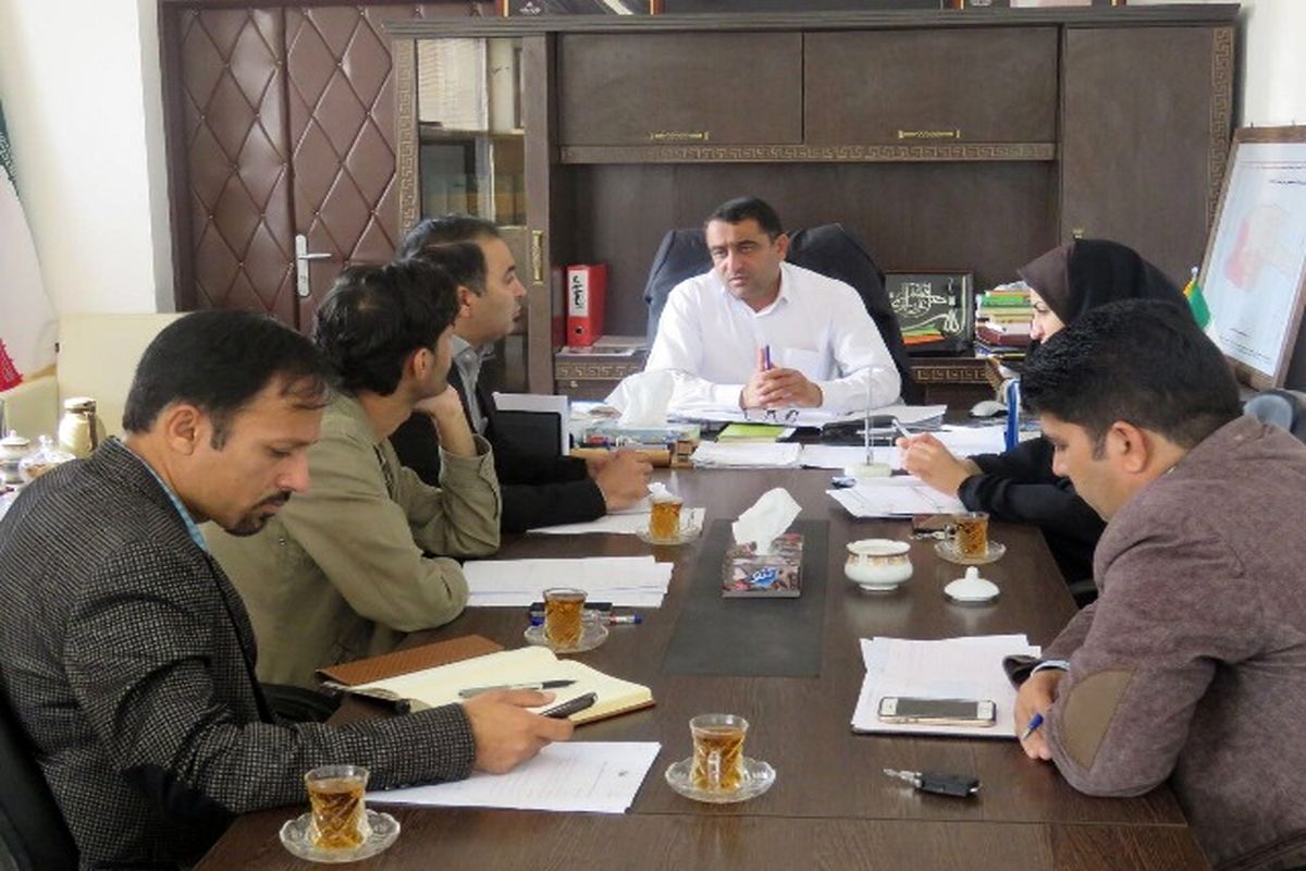 برگزاری شورای حفاظت از منابع آب و شورای هماهنگی دشت های پایلوت در شهرستان بستک