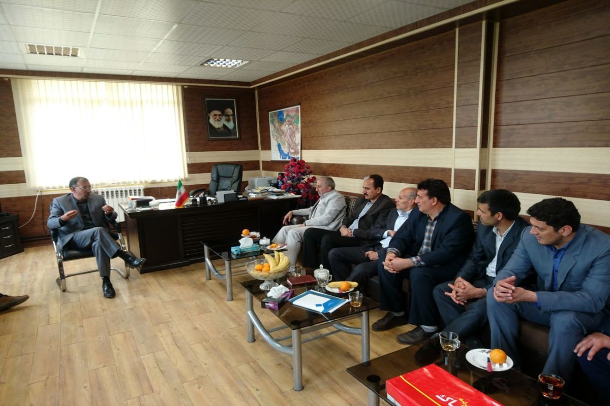 مدیر کل ورزش و جوانان استان کرمانشاه با فرماندار قصر شیرین دیدار کرد