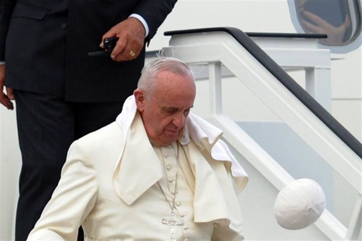 پاپ فرانسیس در سایه تدابیر امنیتی وارد مصر شد