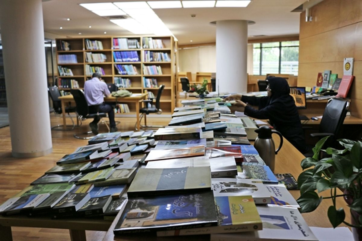 تجهیز کتابخانه موزه بزرگ خراسان با ۶ هزار و ۶۰۰ جلد کتاب