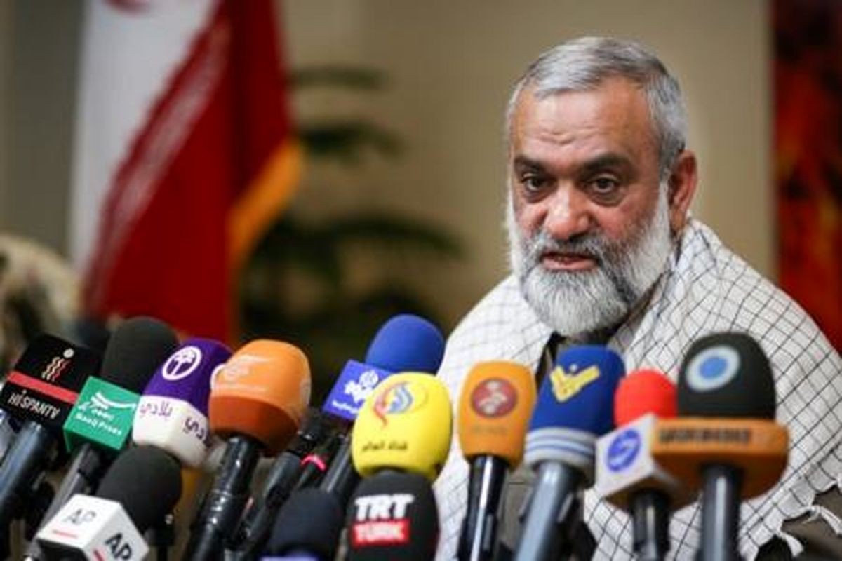 تسلیحات موشکی ما قابل مذاکره و معامله نیست/تحقق عدالت اجتماعی در خون مردم ایران موج می زند