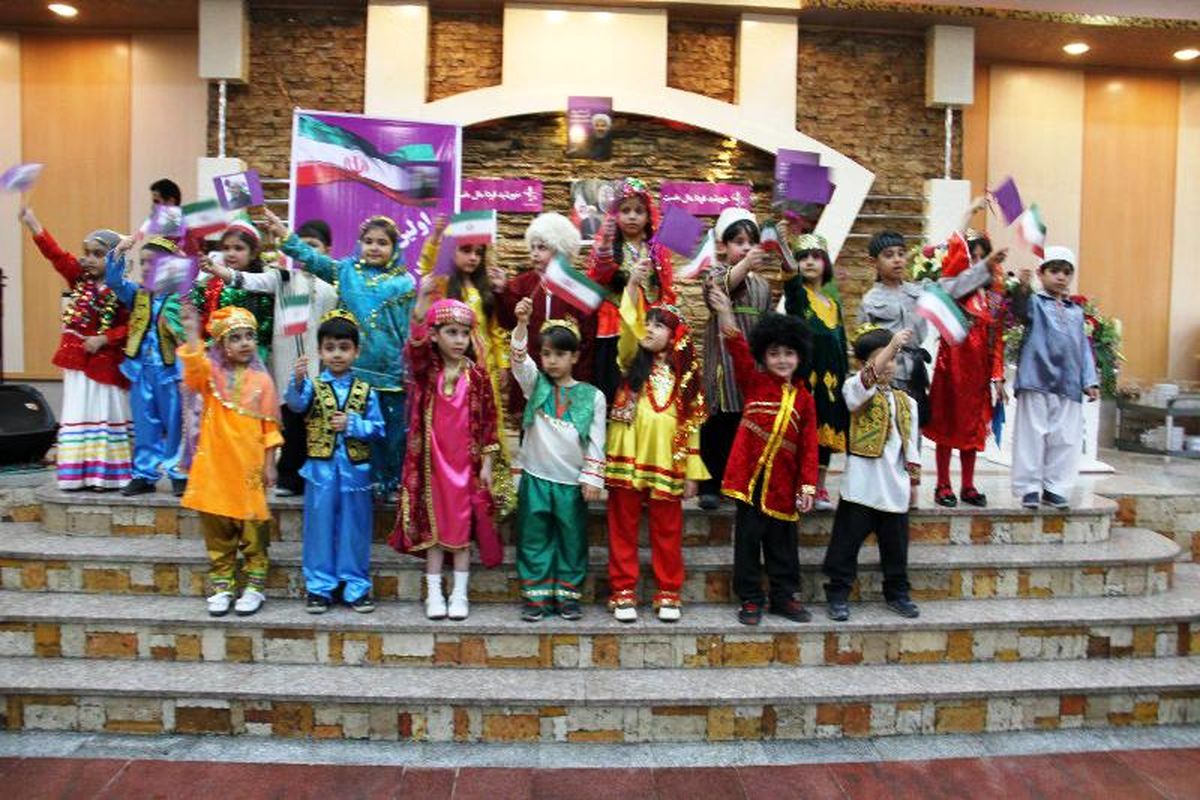 برگزاری جشن پیروزی دکتر روحانی در محمودآباد