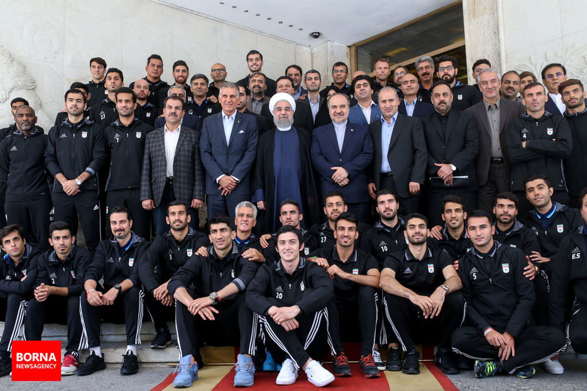 کی‌روش و اعضای تیم ملی فوتبال به دیدار رییس‌جمهور رفتند
