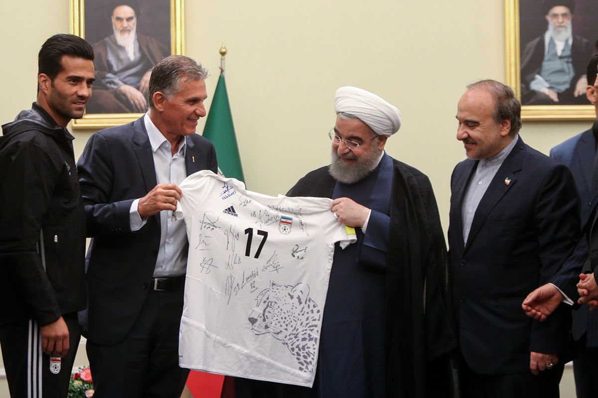 دلیل اهدای پیراهن طارمی به رییس‌جمهور مشخص شد