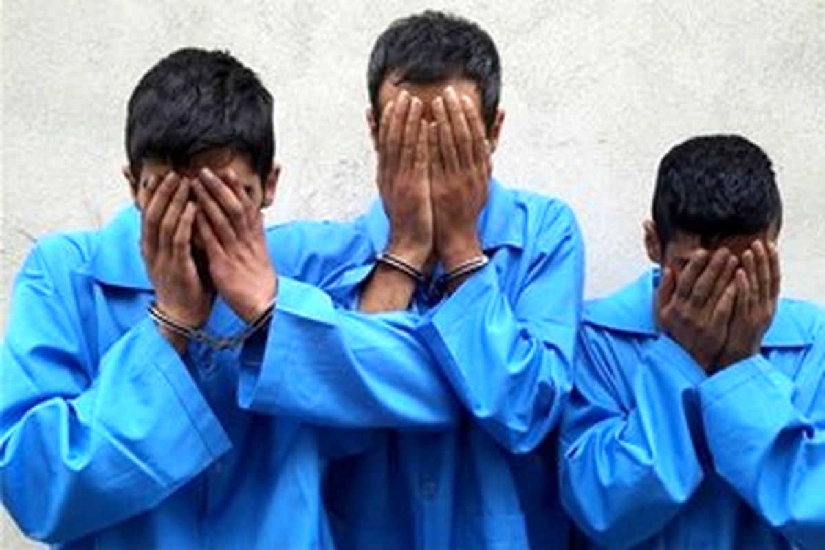 اعضای باند ۳ نفره جاعلان مدرک تحصیلی در زاهدان دستگیر شدند