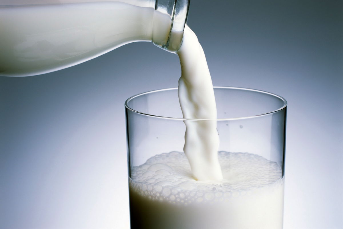 هشدار مهم وزارت بهداشت درباره مصرف شیر