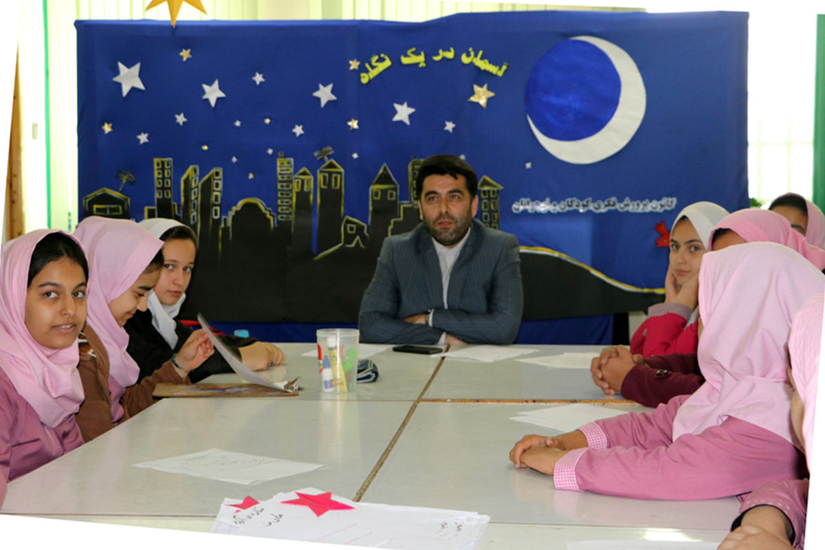 چراغ کانون مهربانی، روشن‌ همچون همیشه