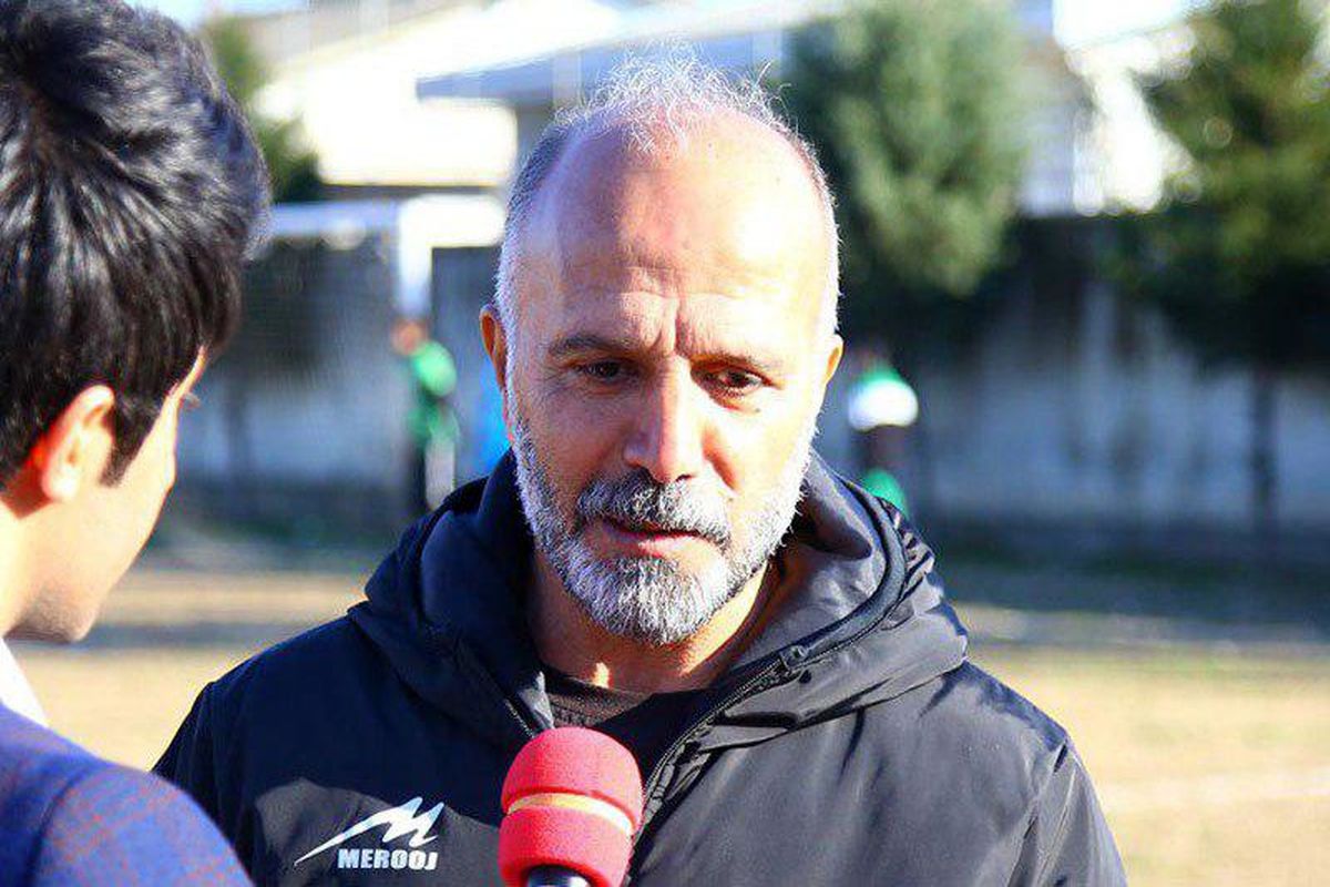 حسین رحمانی سرمربی تیم فوتبال خونه به خونه شد