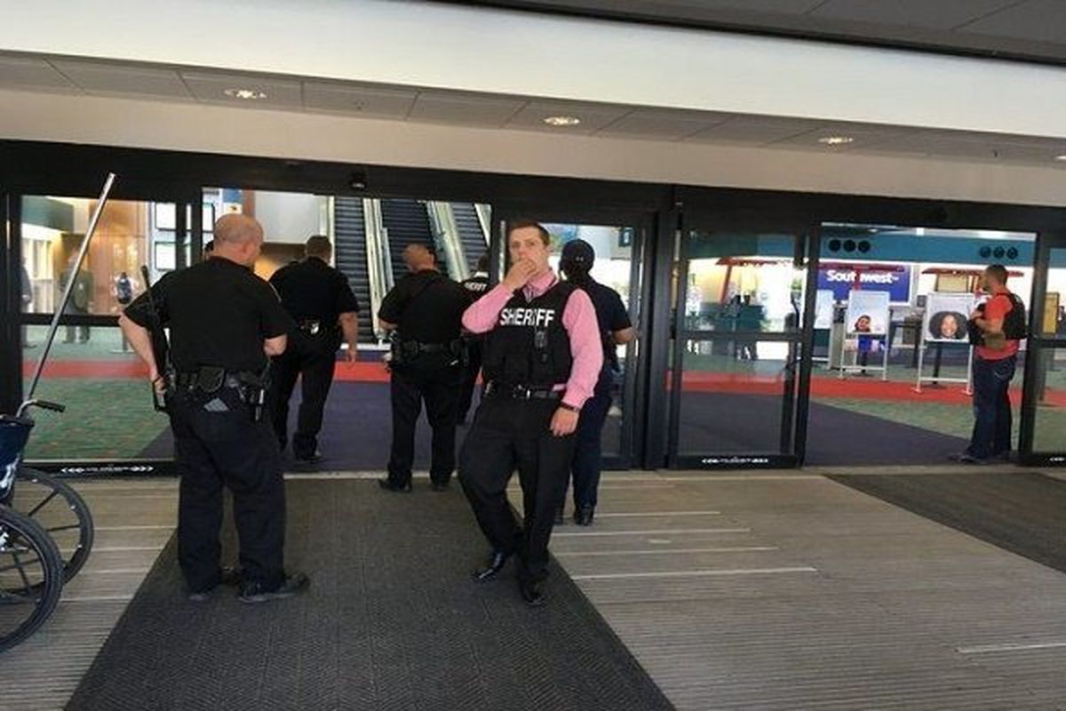 حمله به پلیس در فرودگاه میشیگان، تروریستی بود