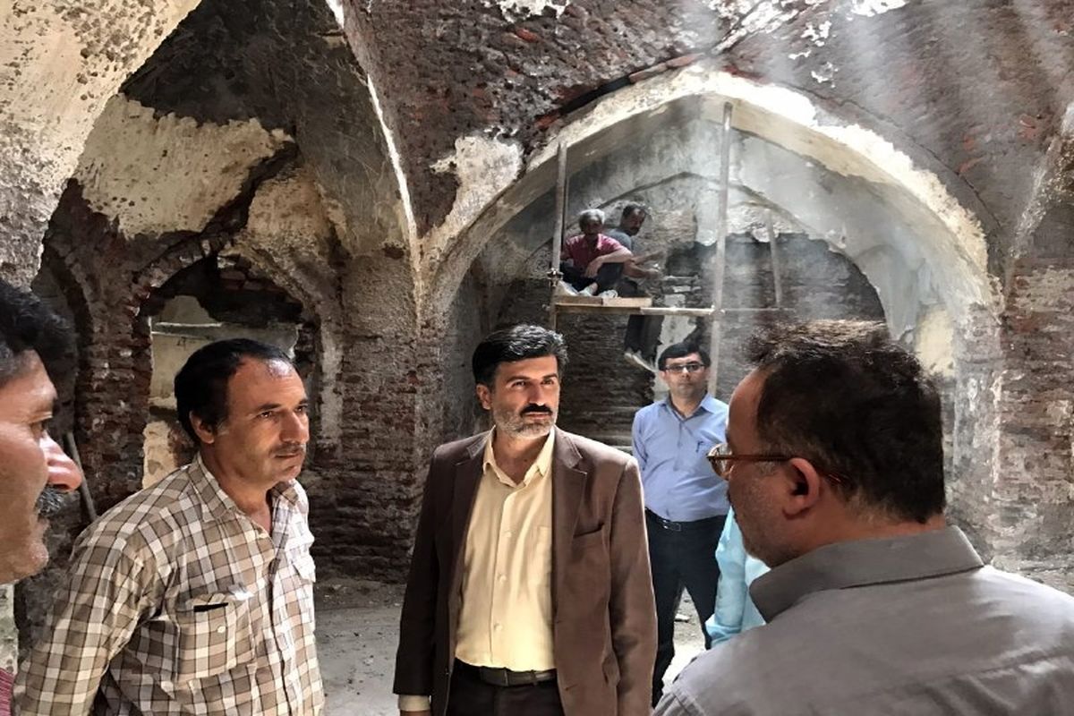 بازدید مدیرکل میراث فرهنگی گیلان از اجرای عملیات مرمتی در حمام تاریخی کسماء