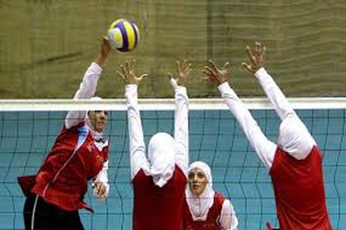 رقابت های والیبال دسته دوم نوجوانان دختر در قزوین آغاز شد