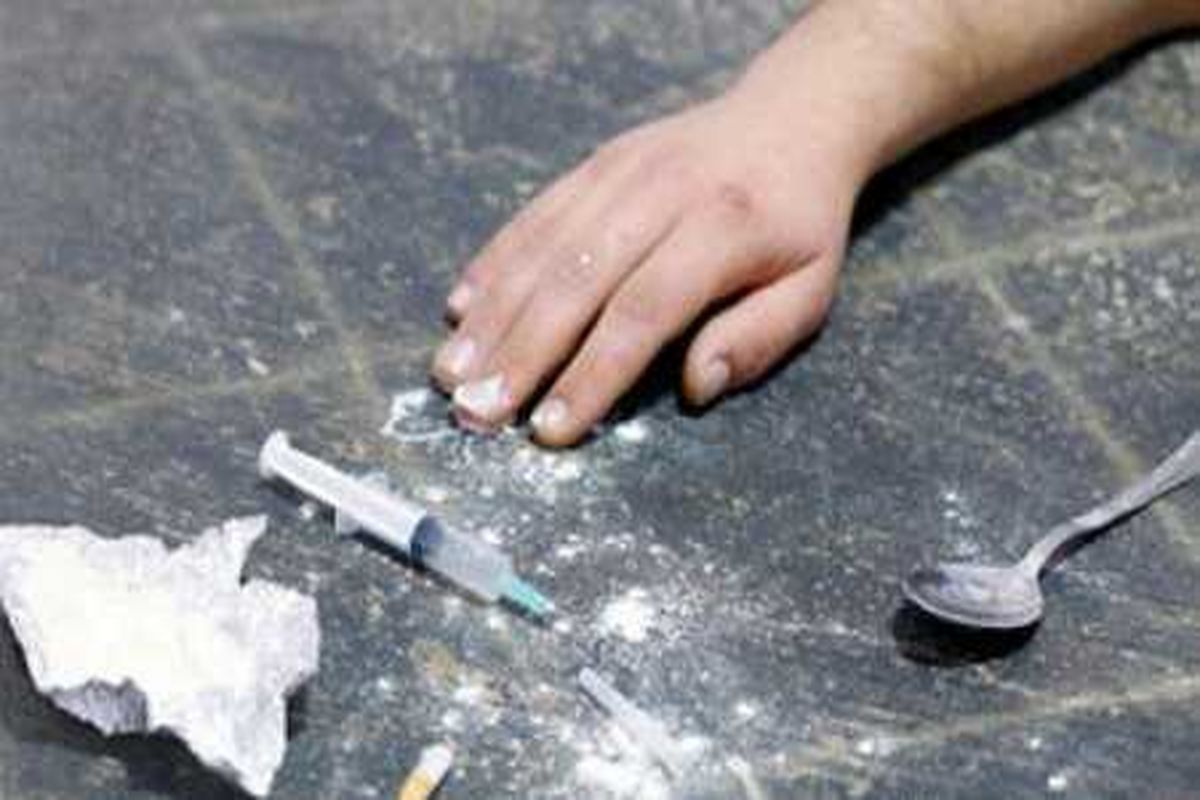 اعتیاد ۶ درصدی بانوان به موادمخدرصنعتی