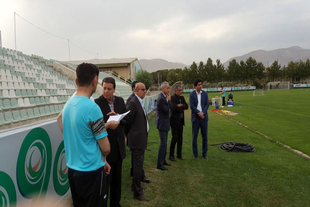 حضور اعضای هیات رییسه فدراسیون فوتبال در تمرین تیم امید ایران