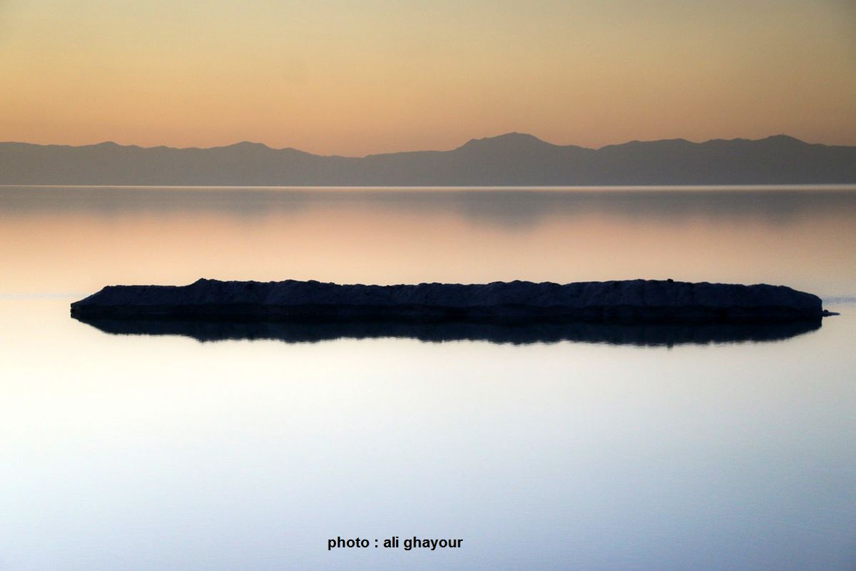 ادعای انتقال فاضلاب های صنعتی توسط ستاد به دریاچه ارومیه واقعیت ندارد