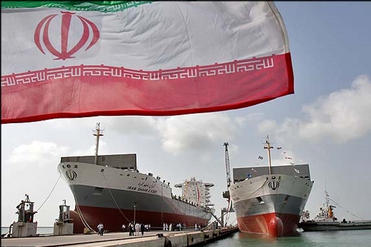 پرچم ایران دوباره برافراشته شد
