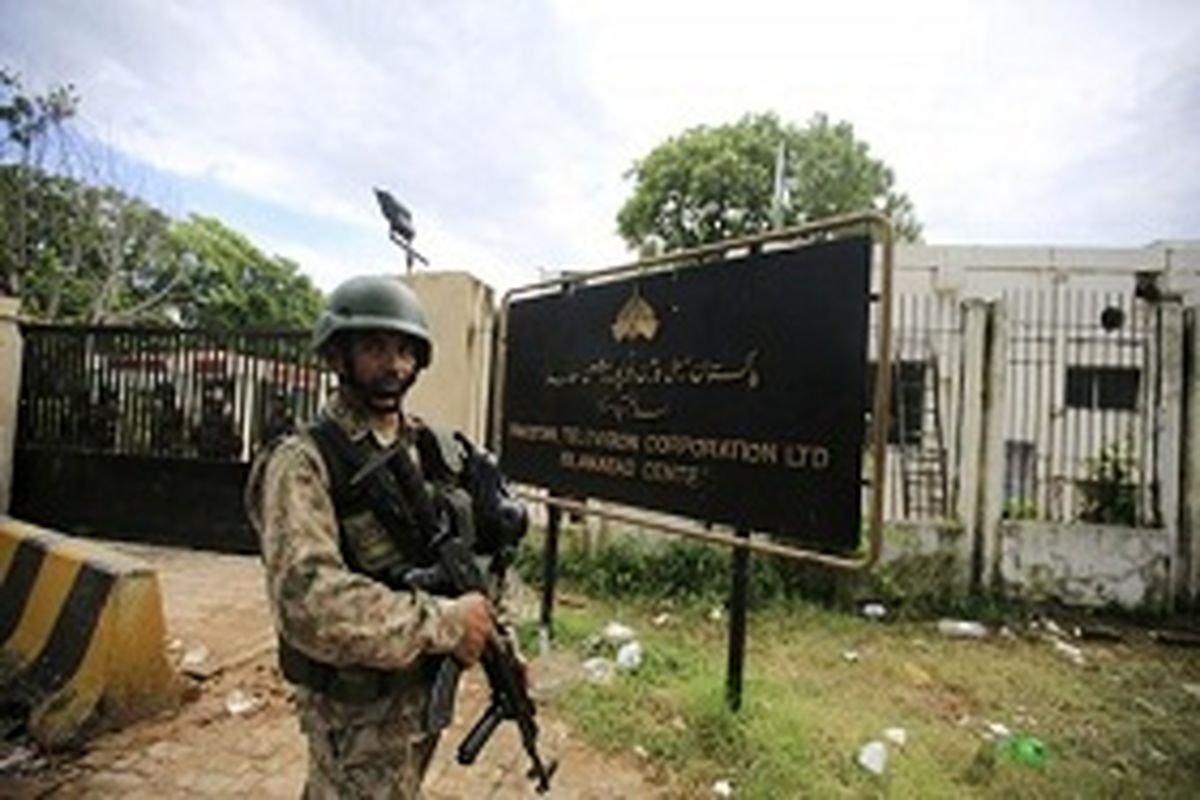 گوشت گاو جان یک نفر را گرفت/ یک نفر راهی بیمارستان شد