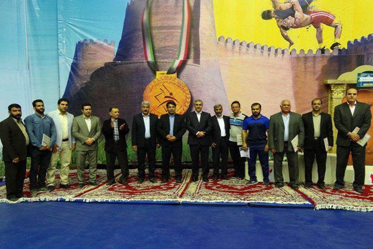 تجلیل از قهرمانان ، پیشکسوتان ، و مدال آوران ورزش کشتی لرستان