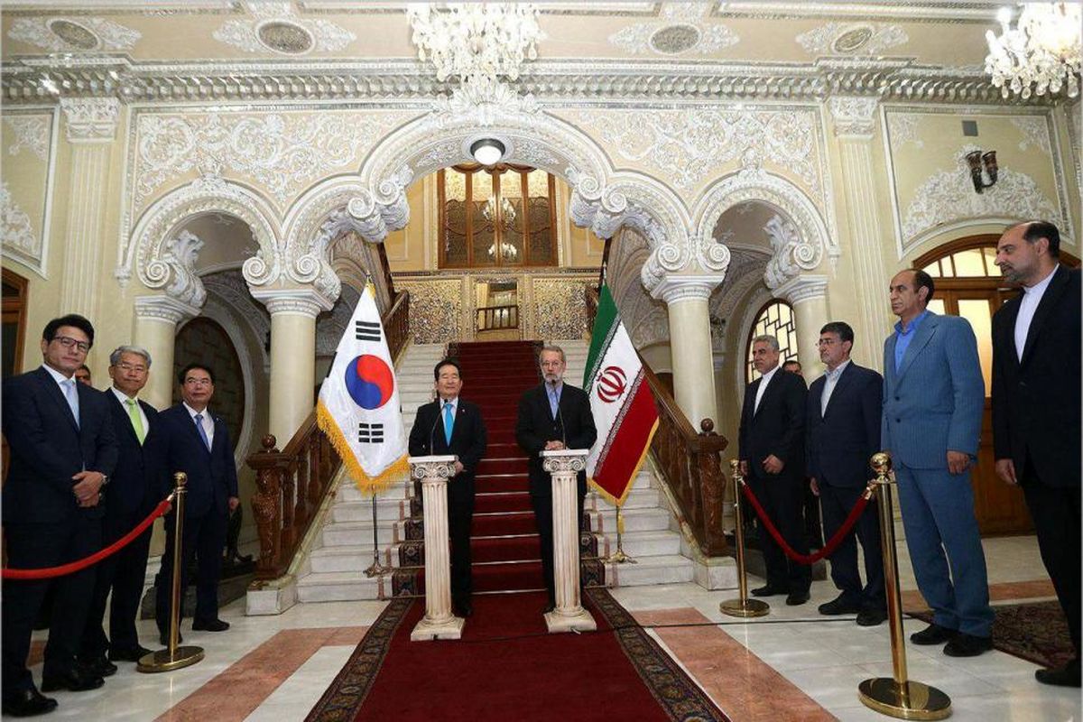 زمینه های همکاری بانکی و سرمایه گذاری بین ایران و کره در حال فراهم شدن است/ رئیس مجلس کره جنوبی: به دنبال توسعه همکاری‌ها هستیم