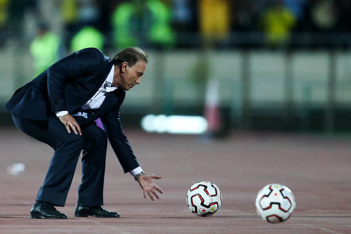 بذل و بخشش سرمربی اسبق پرسپولیس
