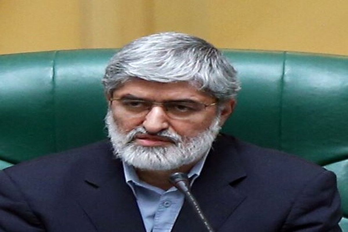 تعیین تکلیف حق پخش مسابقات فوتبال تا ۲۰ شهریور/ لزوم مشخص شدن درآمدهای تبلیغاتی صداوسیما و ورزشگاه‌ها