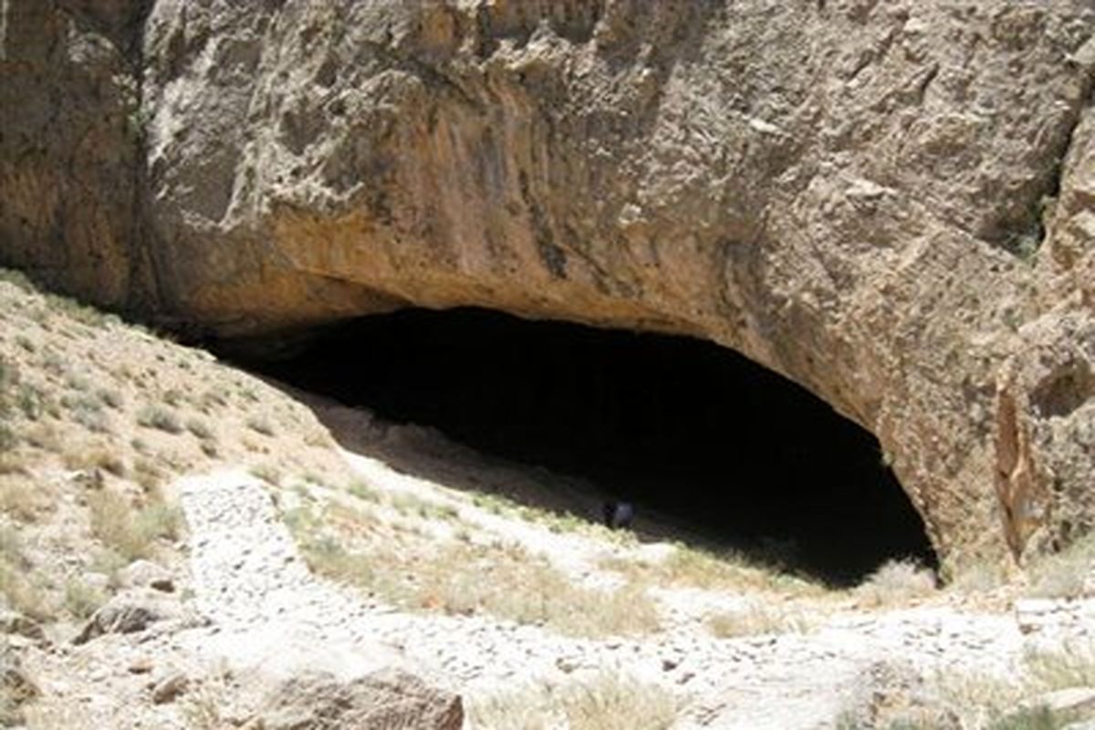 طرح مطالعه معرفی و شناسایی غار دره زمین واقع در روستای زنجیره علیا  انجام میشود