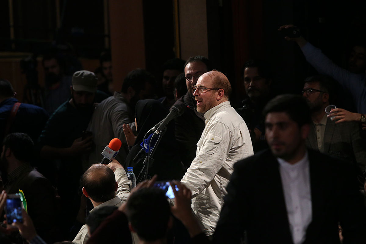 قالیباف با نگاه در چشم مردم دروغ گفت