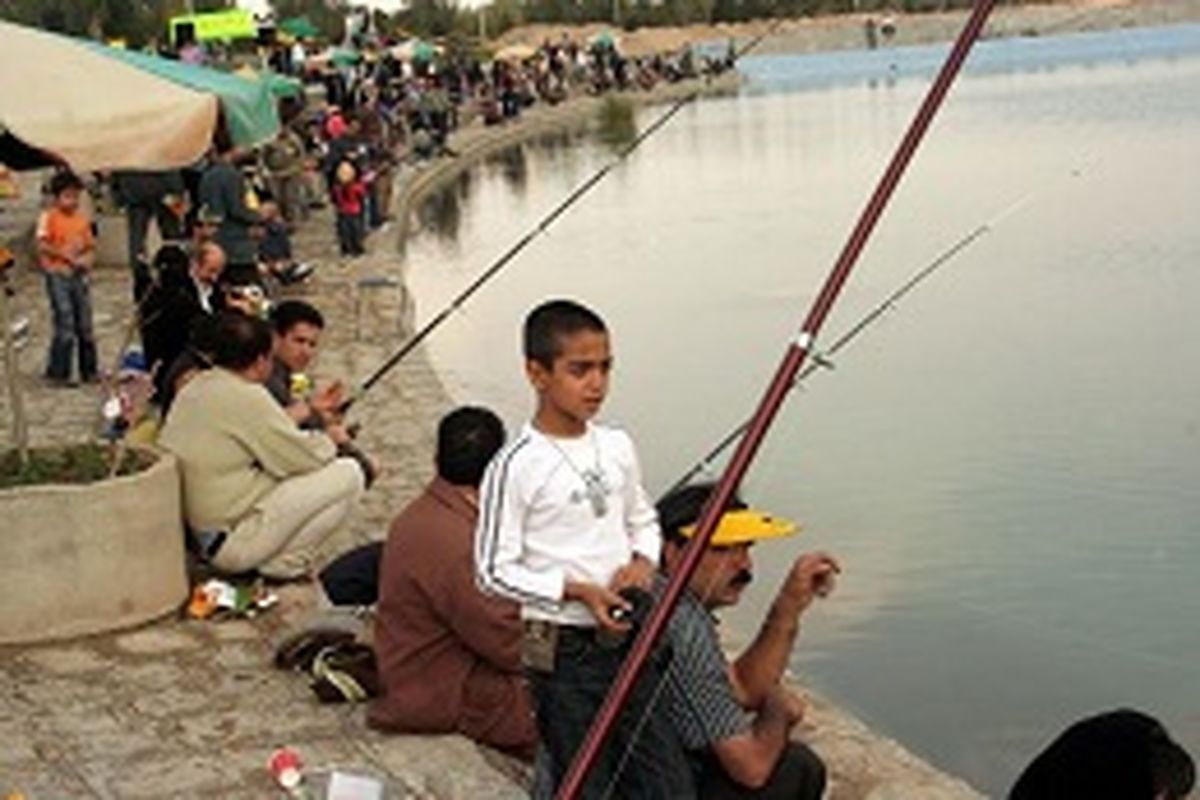 حوض آبی ائللرباغی میزبان خانواده های علاقمند به ماهیگیری