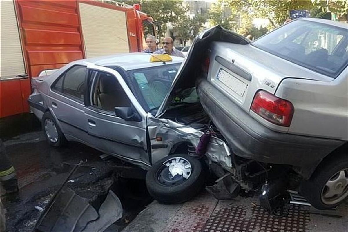 بی احتیاطی راننده یک کشته و ۲ مجروح برجای گذاشت