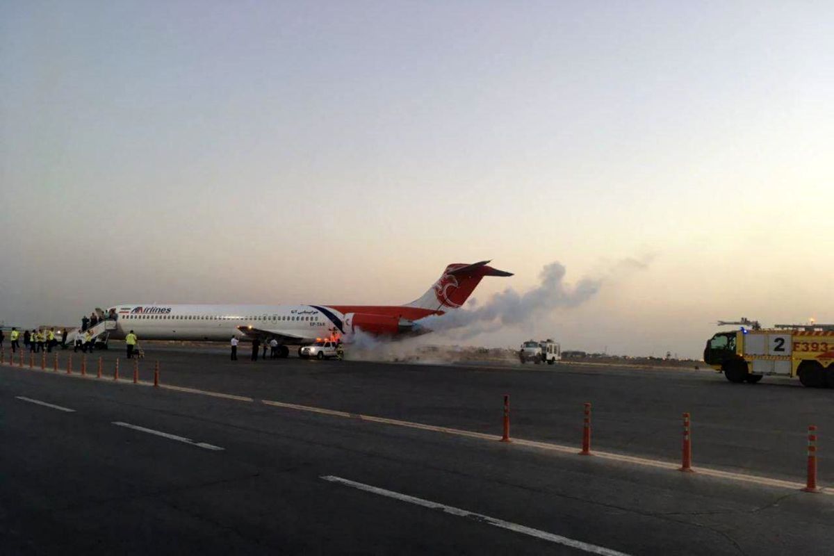 آتش سوزی در هواپیمای تهران-اهواز