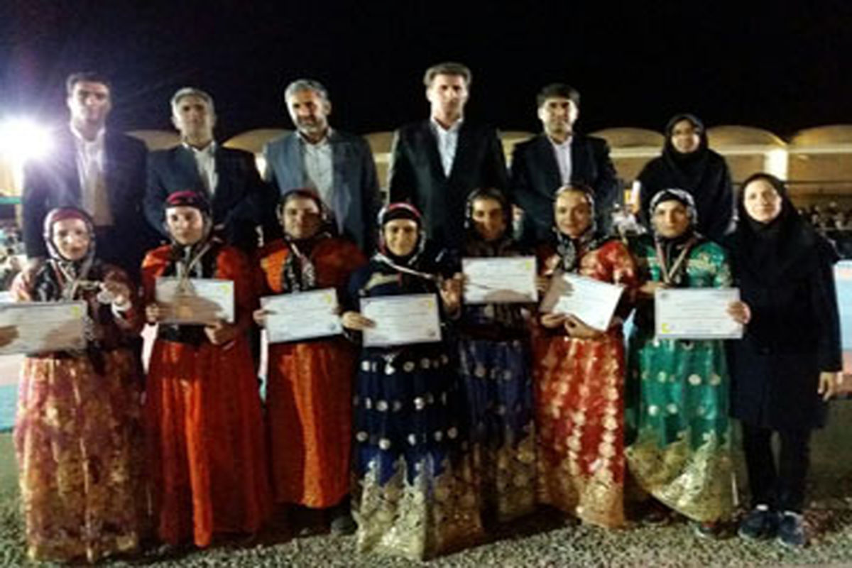 تیم بانوان ایلام قهرمان جشنواره بین الملی بازیهای بومی محلی گرمسار شد