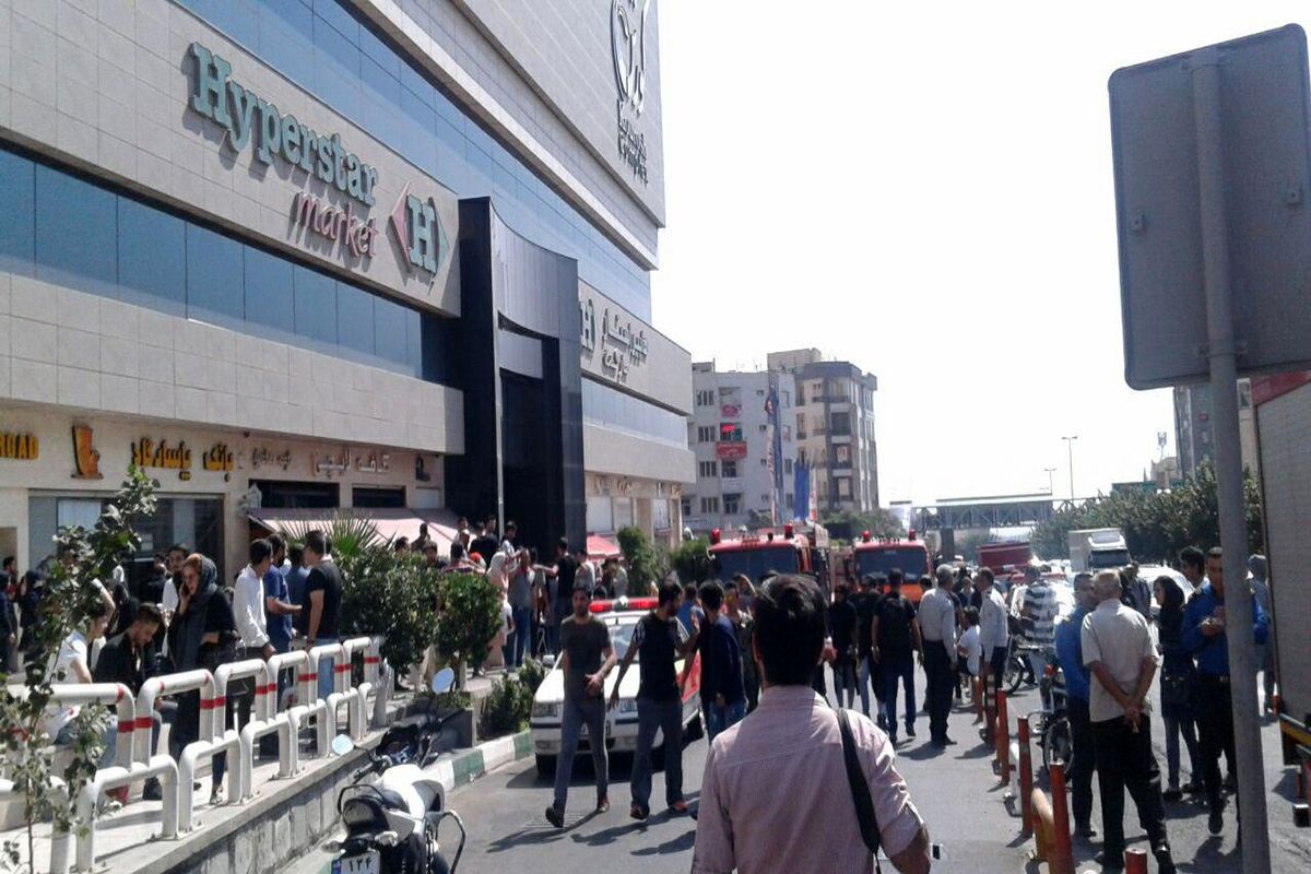 جزئیات تازه از آتش سوزی پاساژ کوروش تهران/مرکز تجاری تعطیل شد
