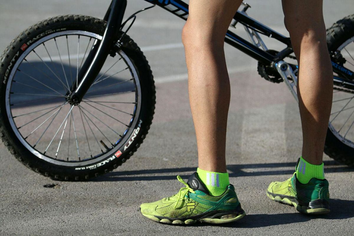 کسب مدال طلا تیم ملی دوچرخه سواری ایران با حضور دانشور دوچرخه سوار خراسانی در رشته تیم اسپرینت