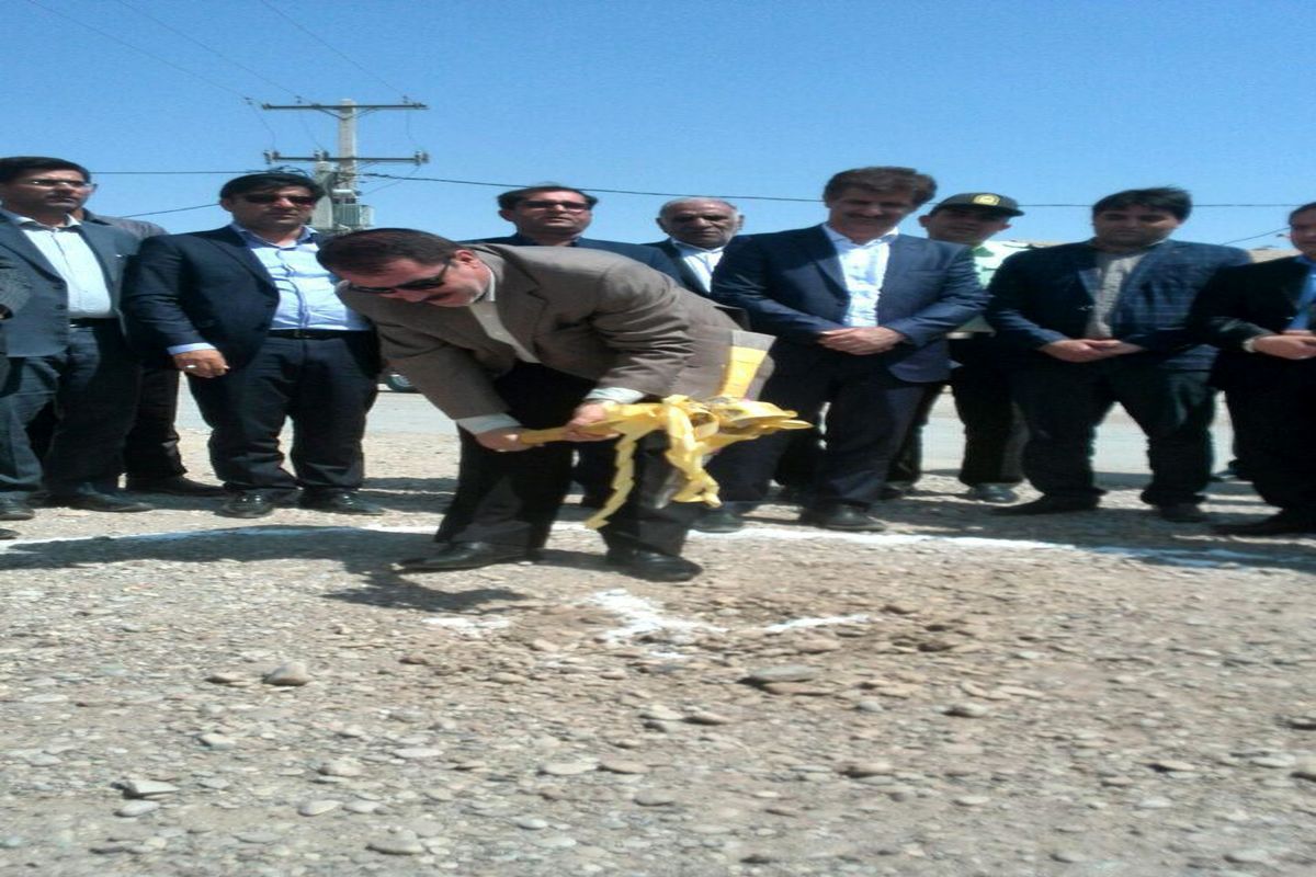 ۵۰ طرح در شهرستان آبدانان بهره برداری و کلنگ زنی شد