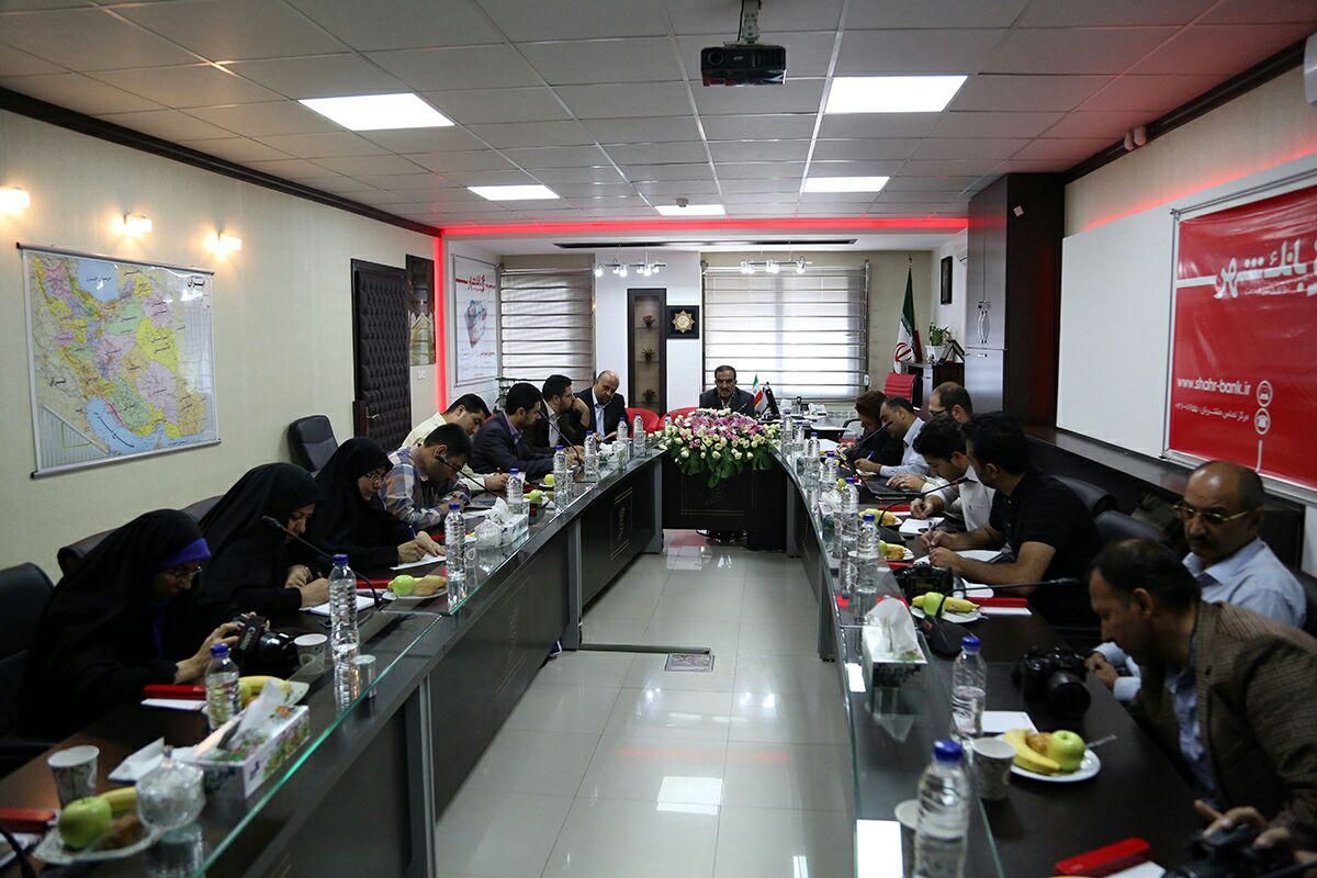 حرکت به سوی الکترونیک شدن ۷۰ درصدی خدمات بانکی