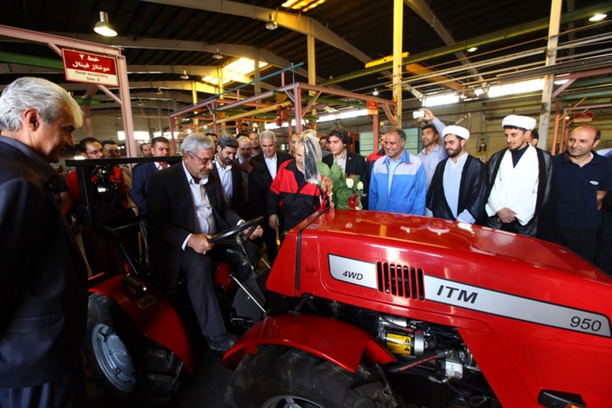 بهره برداری از ۶ طرح تولیدی صنعتی به مناسبت هفته دولت در ارومیه آغاز شد