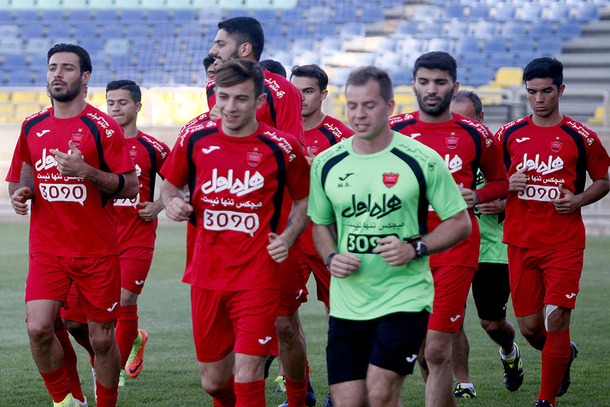 قاتل پرسپولیسی‌ها به تهران آمد!+عکس