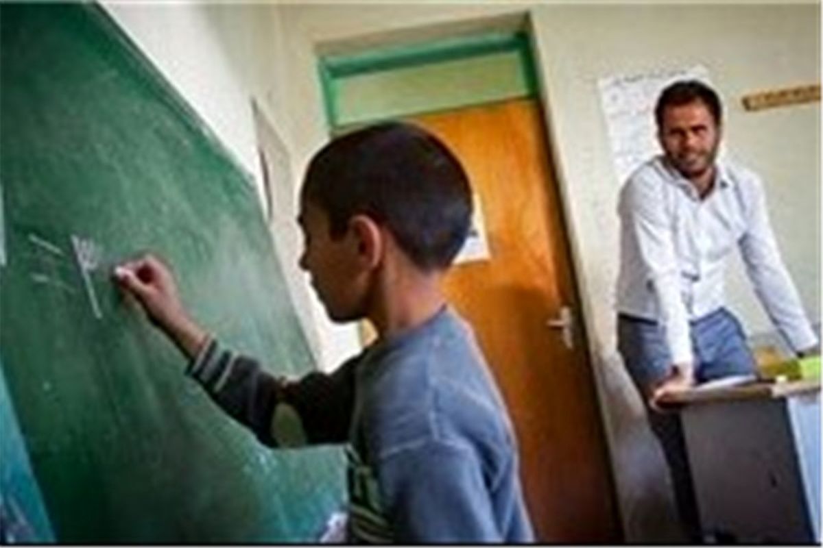 ورود ۶۸۰ معلم ابتدایی به چرخه آموزش و پرورش خوزستان
