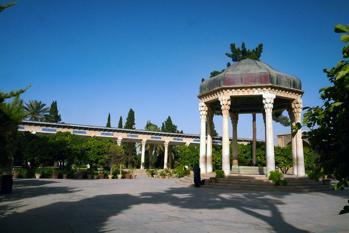 مرکز شیراز شناسی محفل رندان آشنا شد