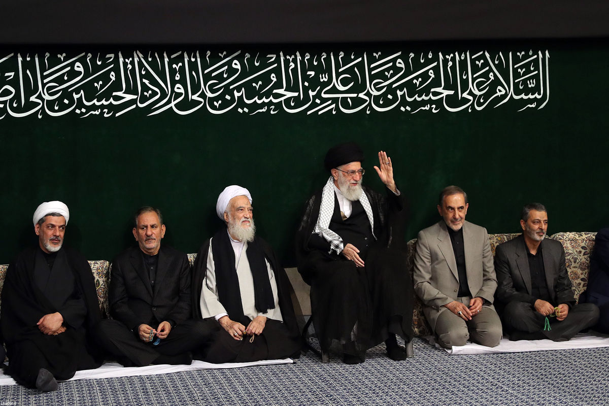 مراسم عزاداری شب تاسوعای حسینی(ع) با حضور رهبر معظم انقلاب برگزار شد