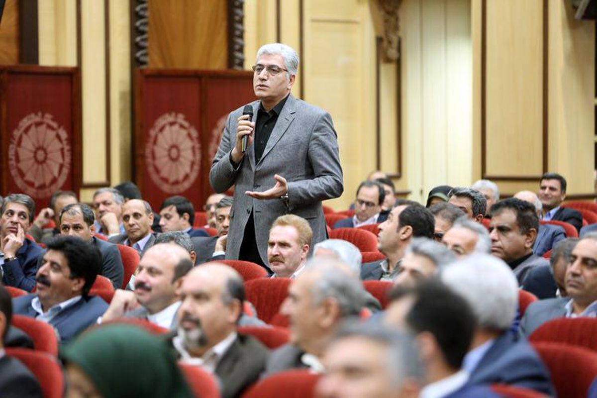 انتقاد شدید نائب رییس اتاق ارومیه به ادامه بسته بودن گمرکات ایران و شمال عراق