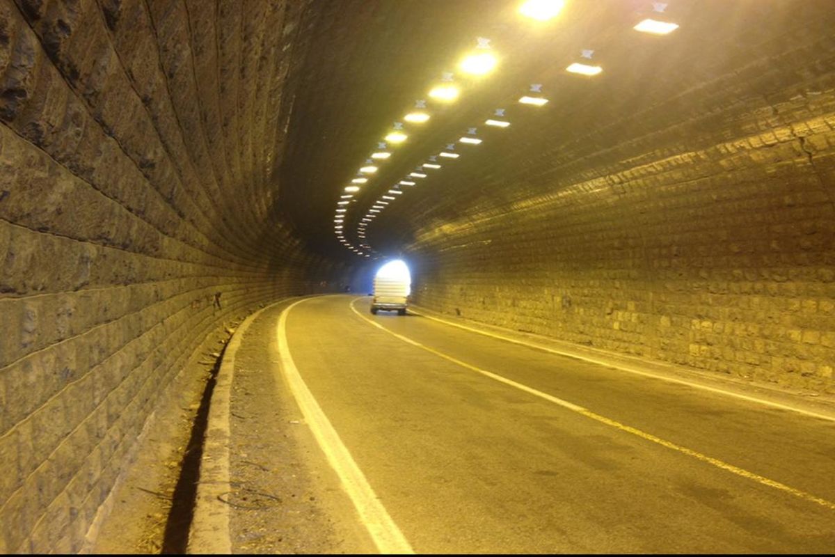 ​انسداد محور حاجی آباد-بندرعباس(تونل ۱۷ شهریور)