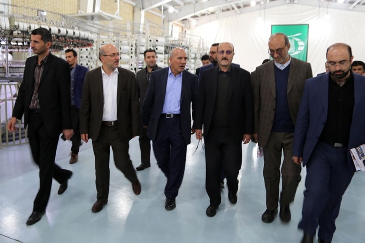 استاندار قزوین از چند واحد تولیدی شهرصنعتی البرز بازدید کرد
