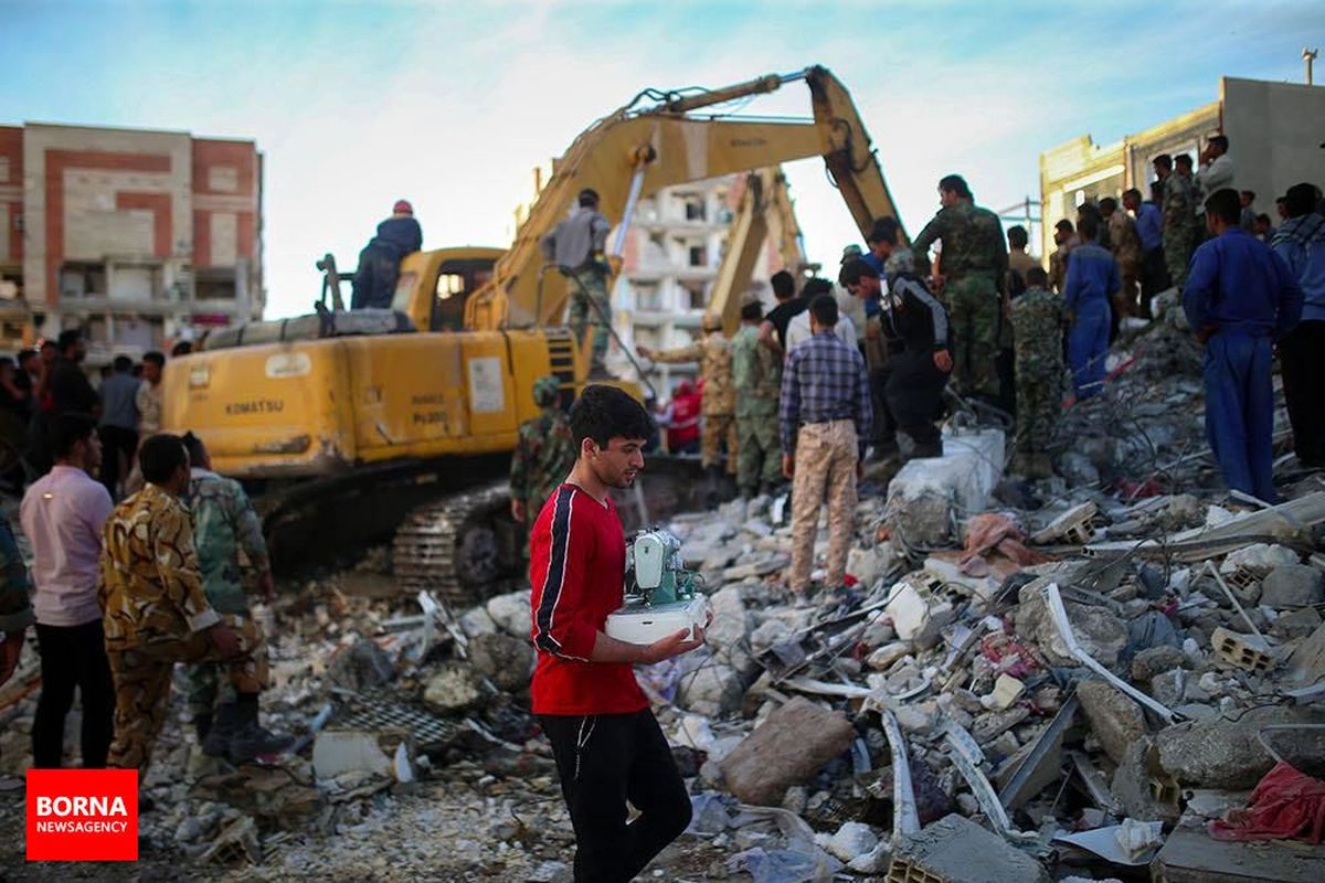 بازدید سینماگران از روستاهای زلزله زده سر پل ذهاب