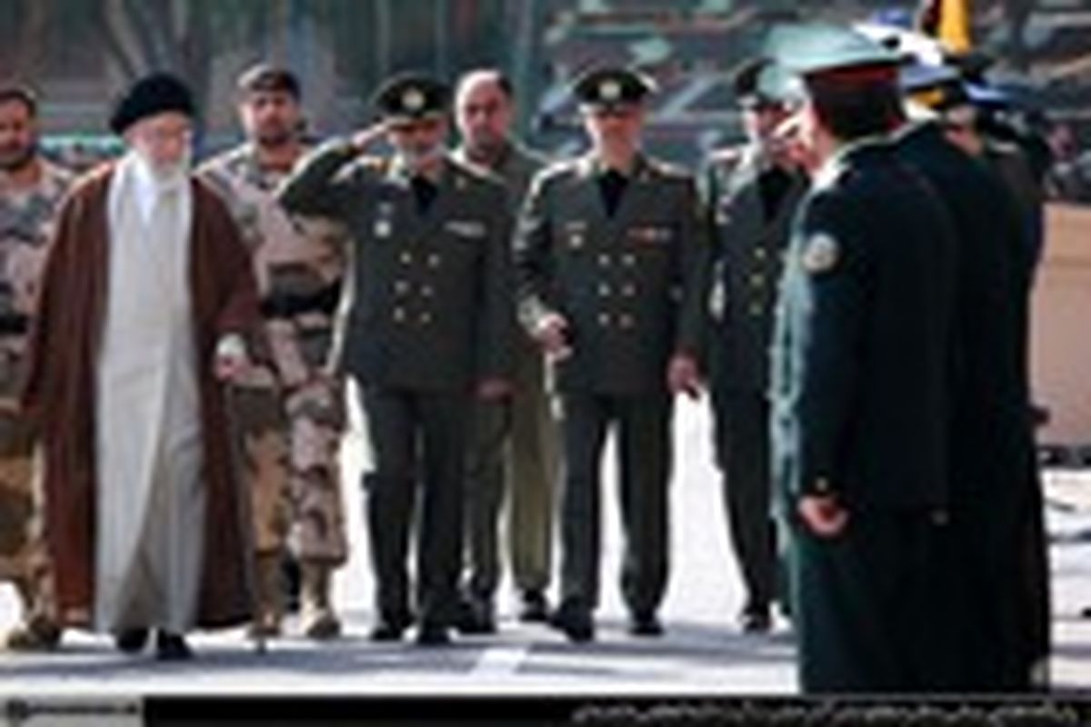 حضور و سخنرانی مقام معظم رهبری در مراسم دانش‌آموختگی دانشجویان دانشگاه‌های افسری ارتش