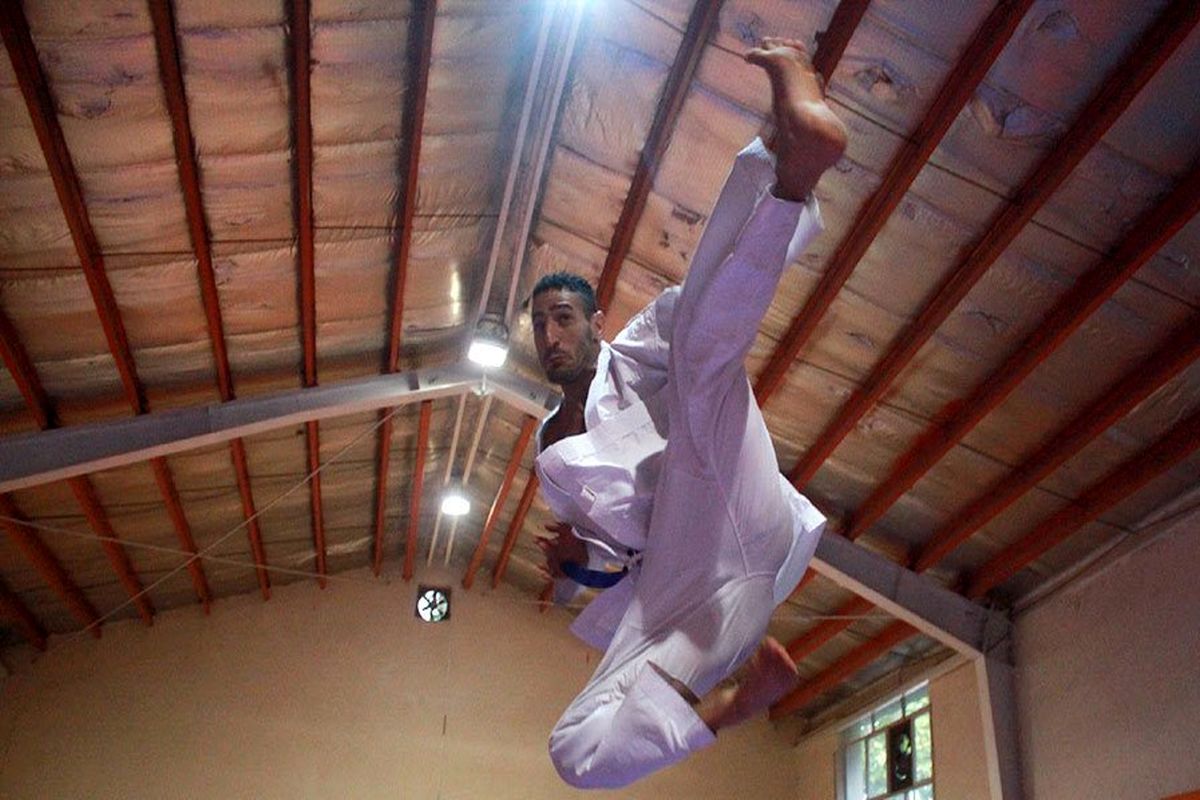 مبارزه کاراته کاهای جوان در دومین روز رقابت‌های جهانی